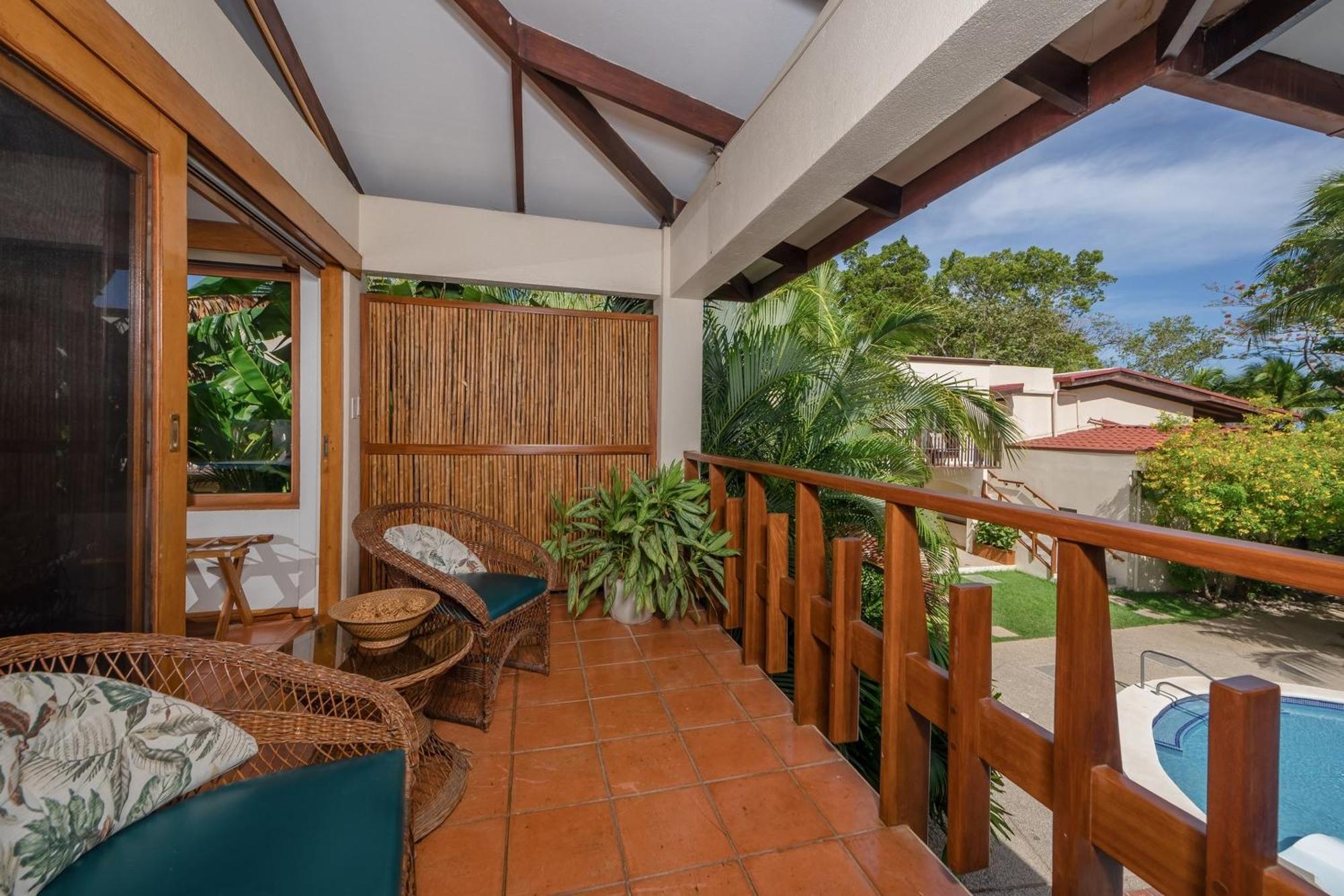 The Coast Beachfront Hotel Tamarindo Exteriör bild
