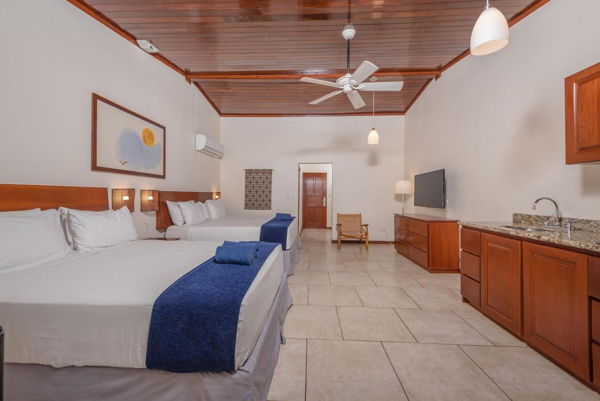 The Coast Beachfront Hotel Tamarindo Rum bild