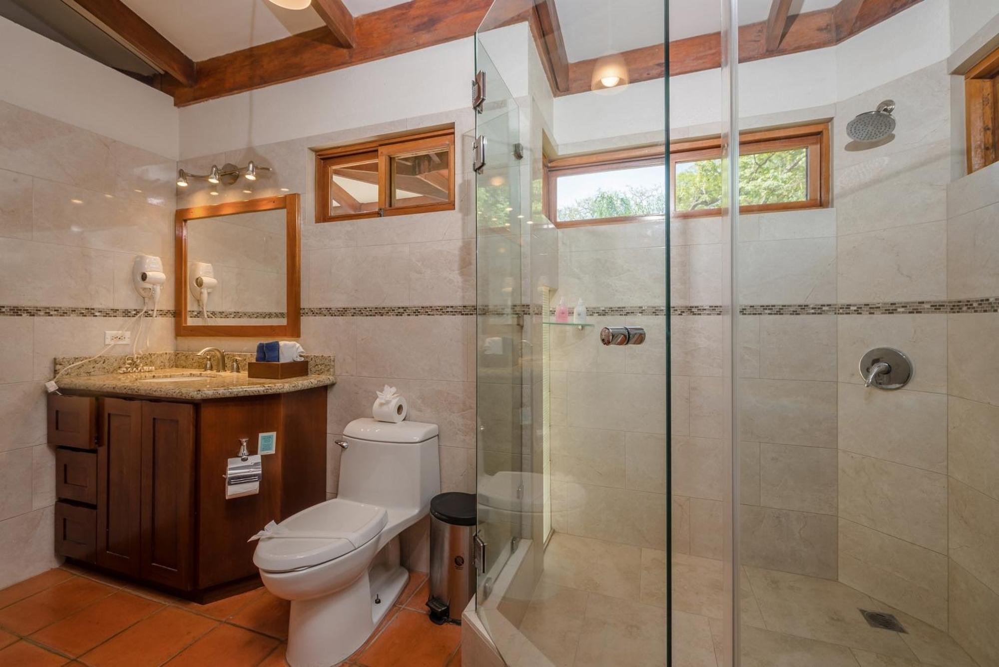 The Coast Beachfront Hotel Tamarindo Rum bild