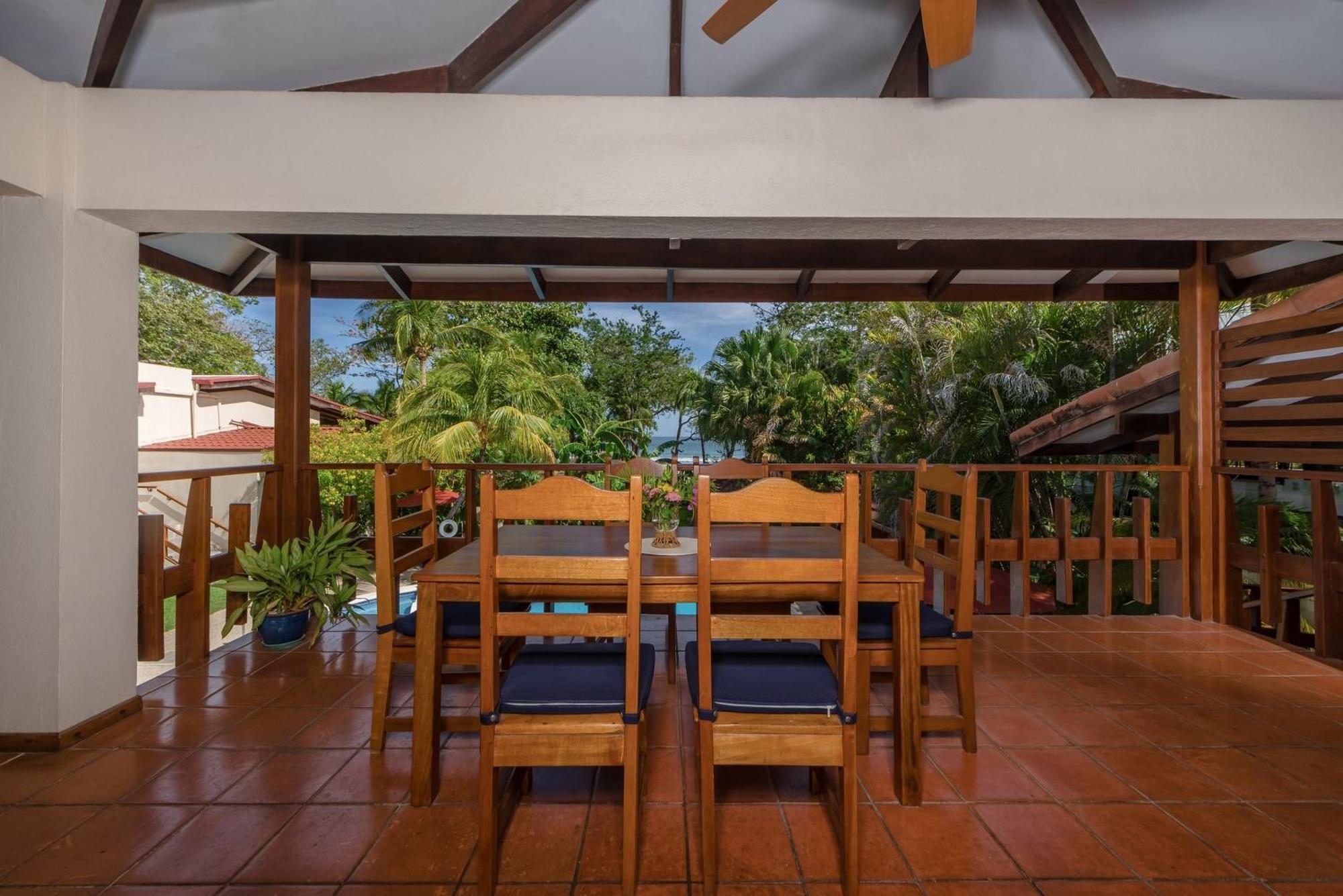 The Coast Beachfront Hotel Tamarindo Rum bild
